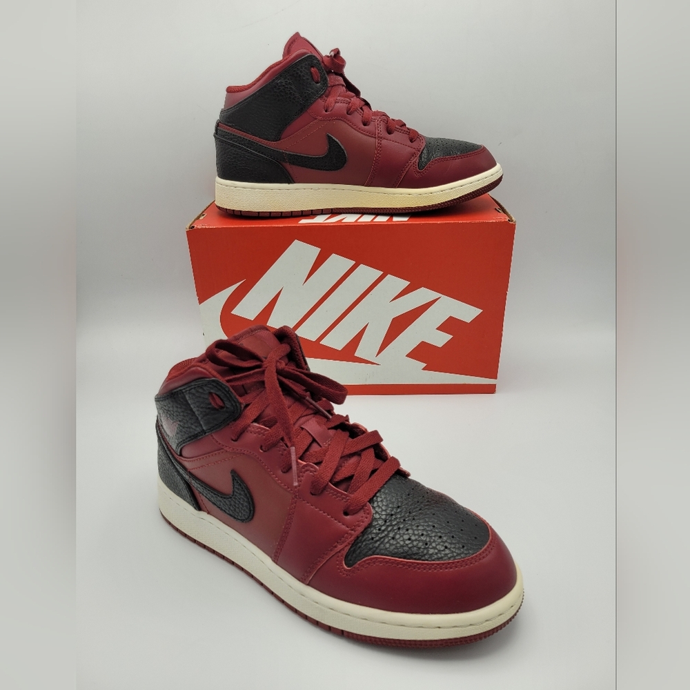 Air Jordan 1 Mid “Team Red/Black” – Size 7Y (8.5 Women's)